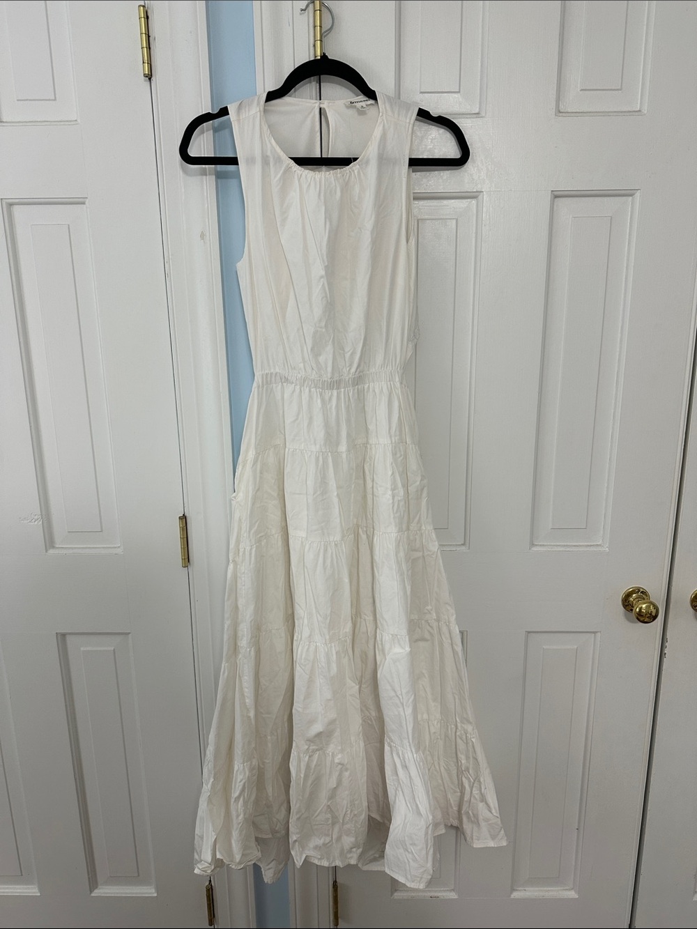 Sleeveless White Tiered Maxi Dress — Lightweight Summer Style